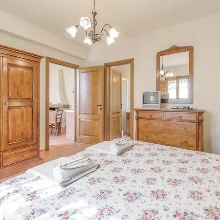 Casina Piscina Lamporecchio